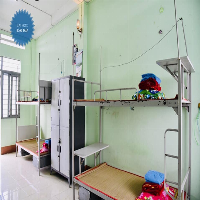 Phòng 8 sinh viên